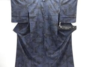 未使用品　葡萄唐草模様織り出し本場泥大島紬着物(7マルキ)